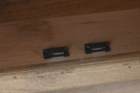 COMMODE – Image 2