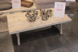 TABLE DE SALON