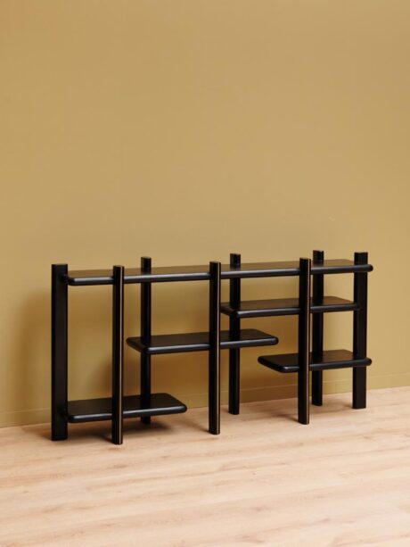 Etagère basse détails or – Image 4