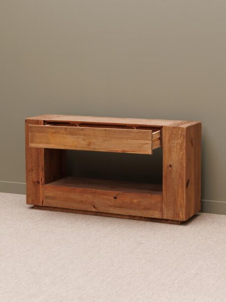 Console – Image 3