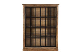 Alternative view of Vitrine